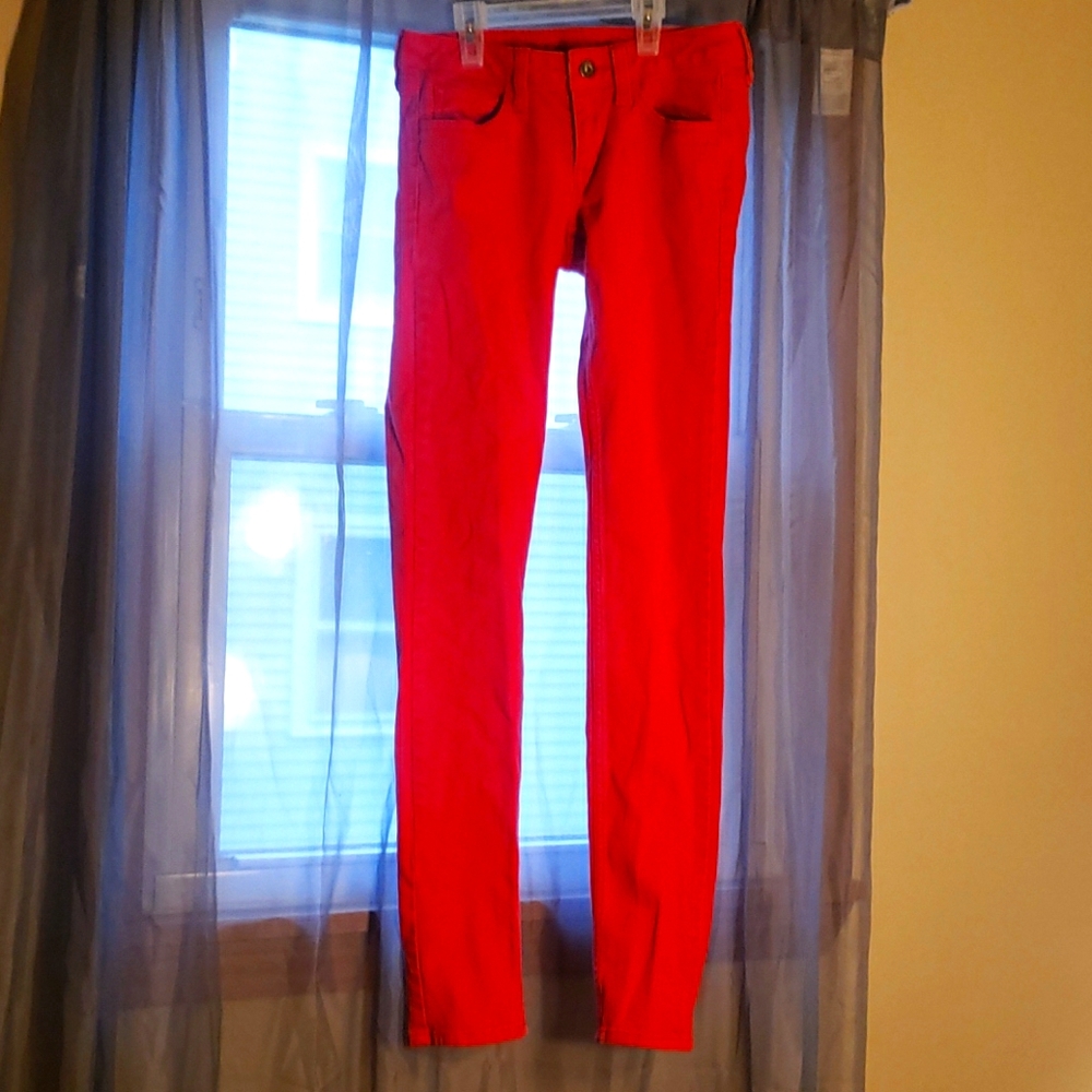 Red skinny jeans